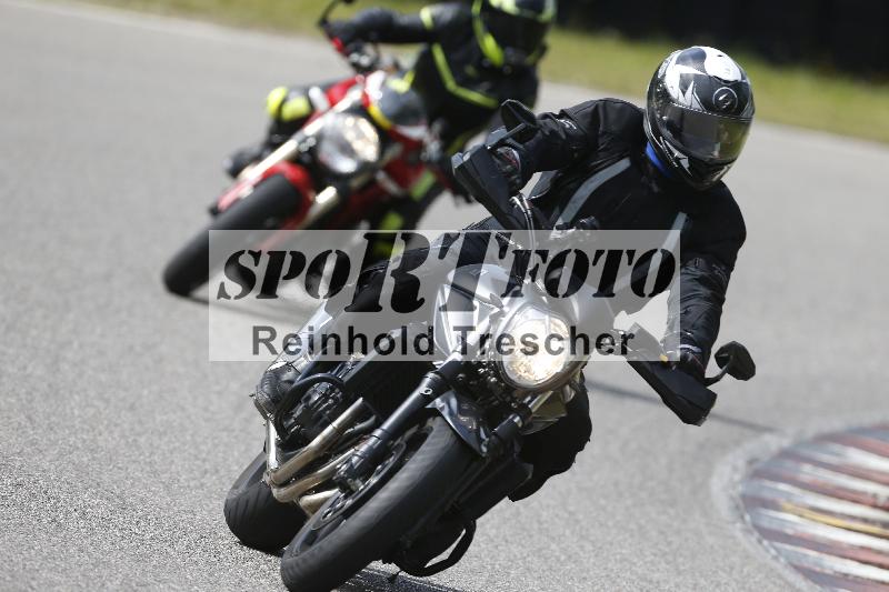 /Archiv-2024/17 01.05.2024 Speer Racing ADR/Schnuppertraining